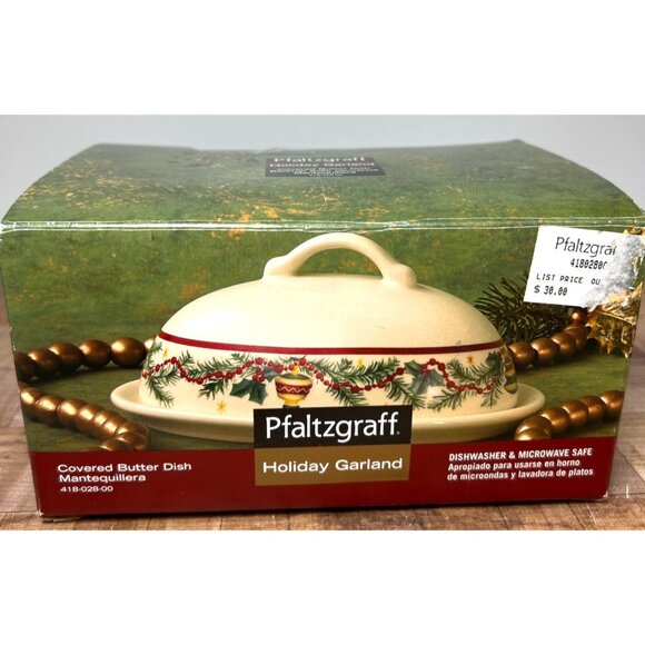 Pfaltzgraff Holiday Garland Covered Butter Dish & Spreader Set - Picture 5 of 7